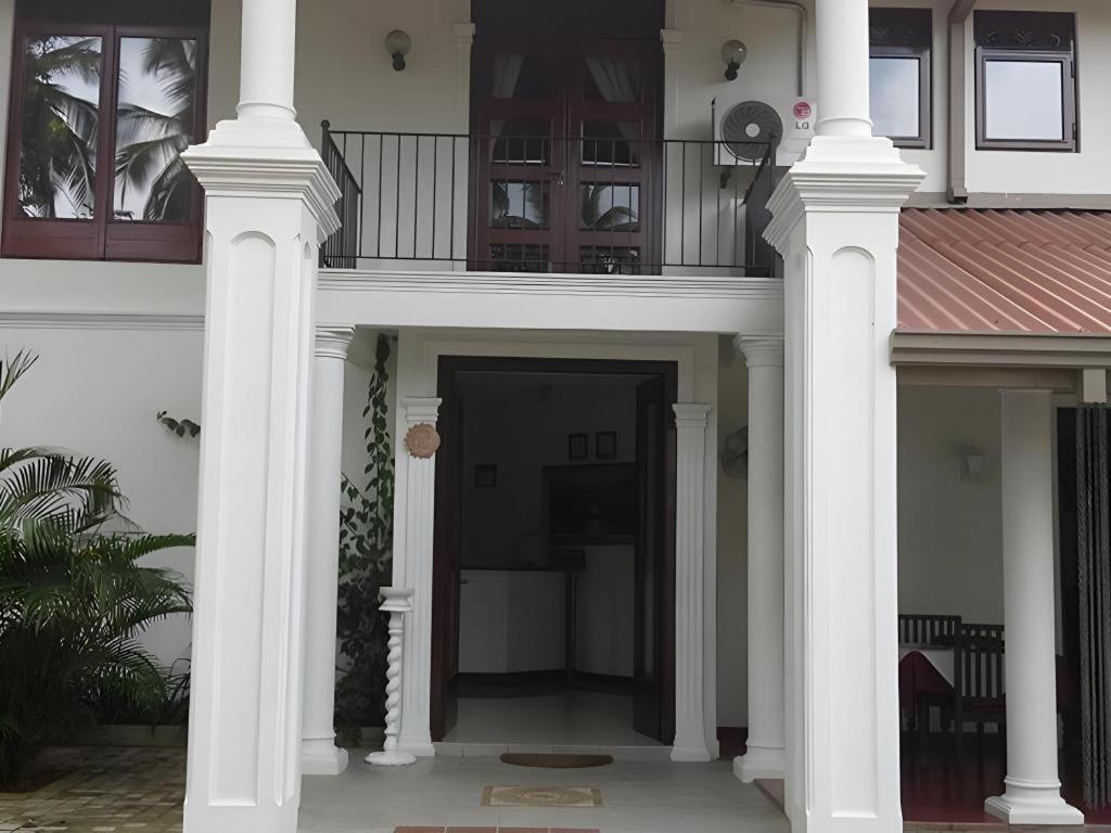 The Mgs Hotel Elpitiya  Eksteriør billede
