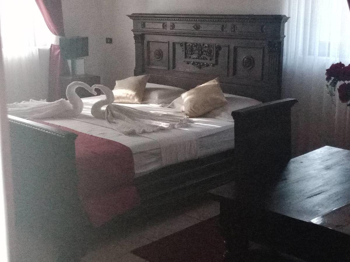The Mgs Hotel Elpitiya  Eksteriør billede