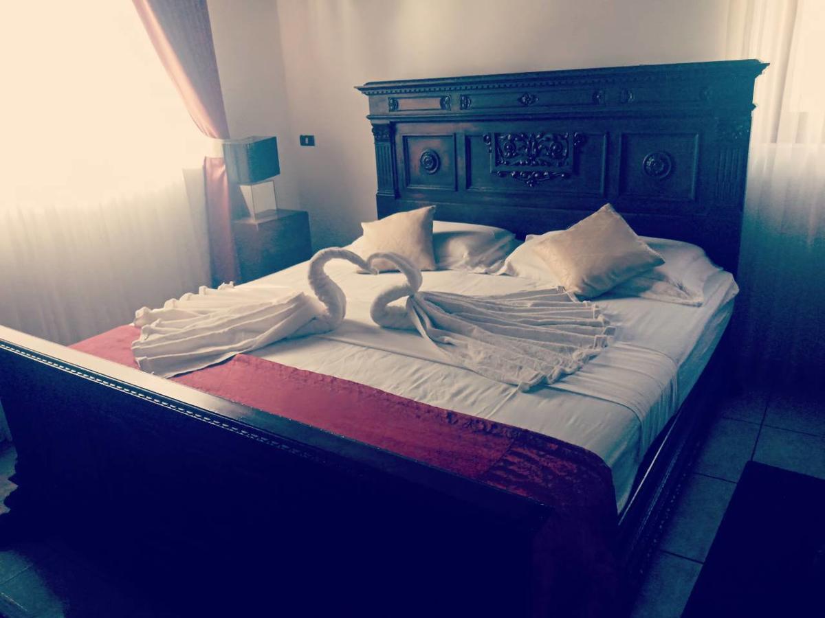 The Mgs Hotel Elpitiya  Eksteriør billede