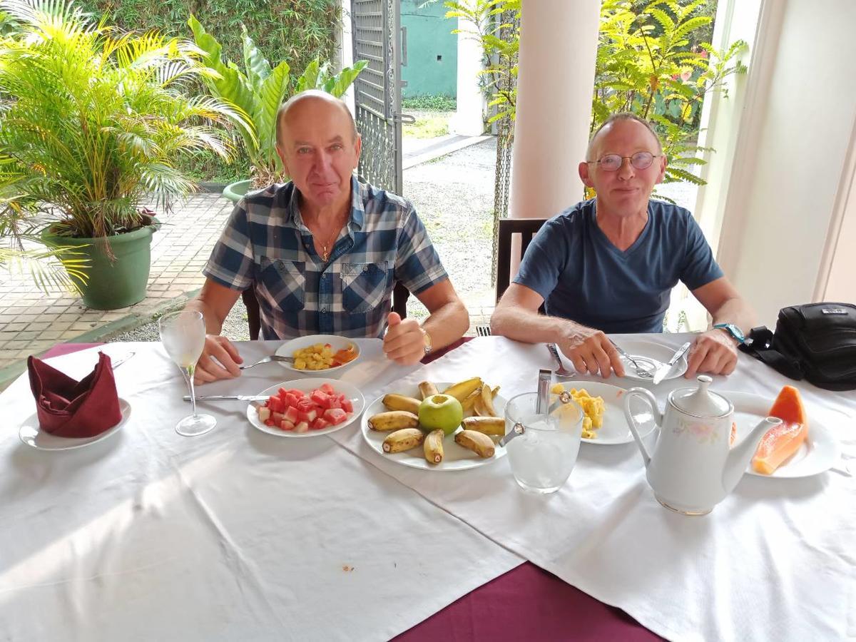 The Mgs Hotel Elpitiya  Eksteriør billede